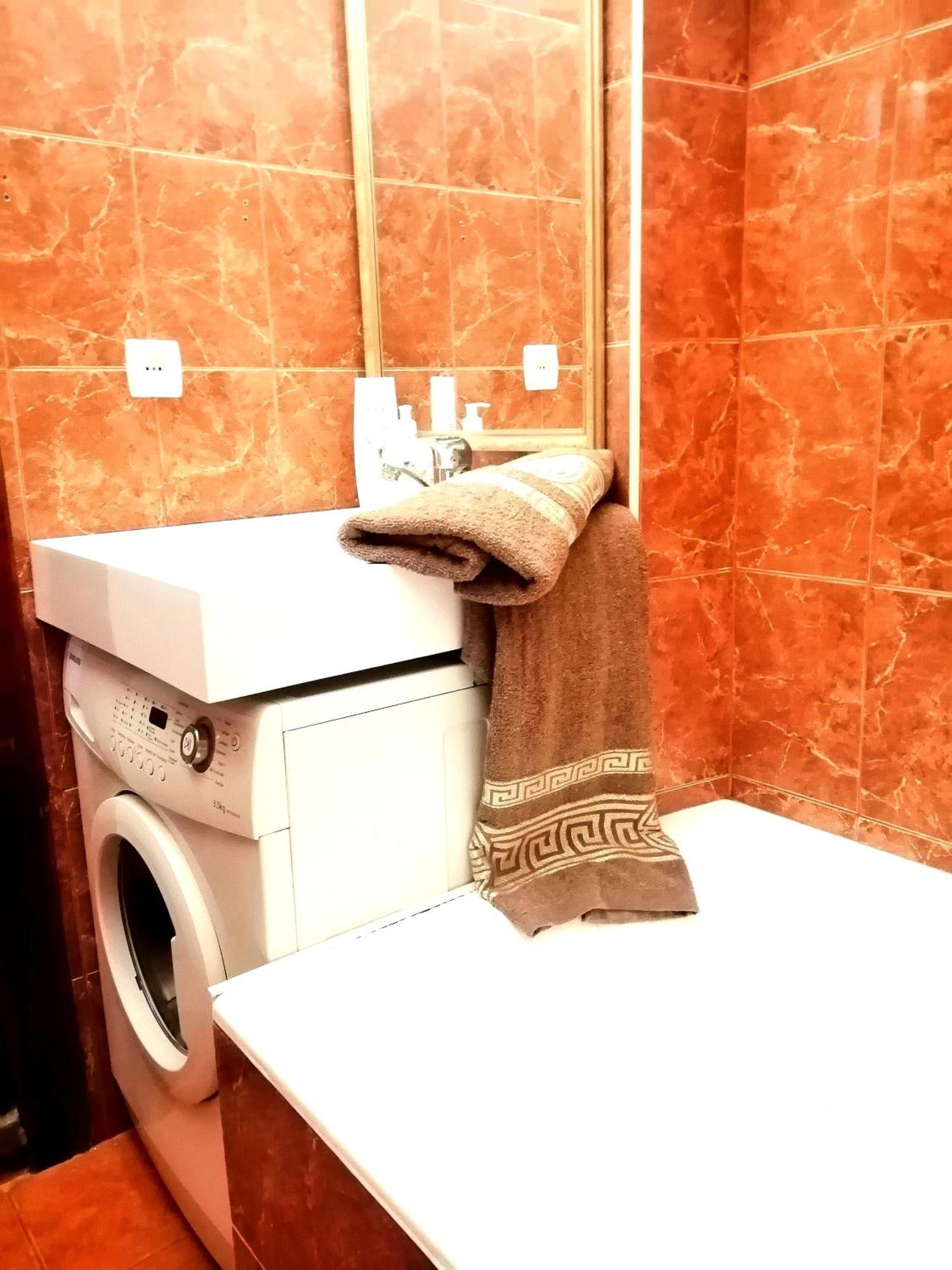 Apartament Flat On Sheptytskykh Lwów Zewnętrze zdjęcie