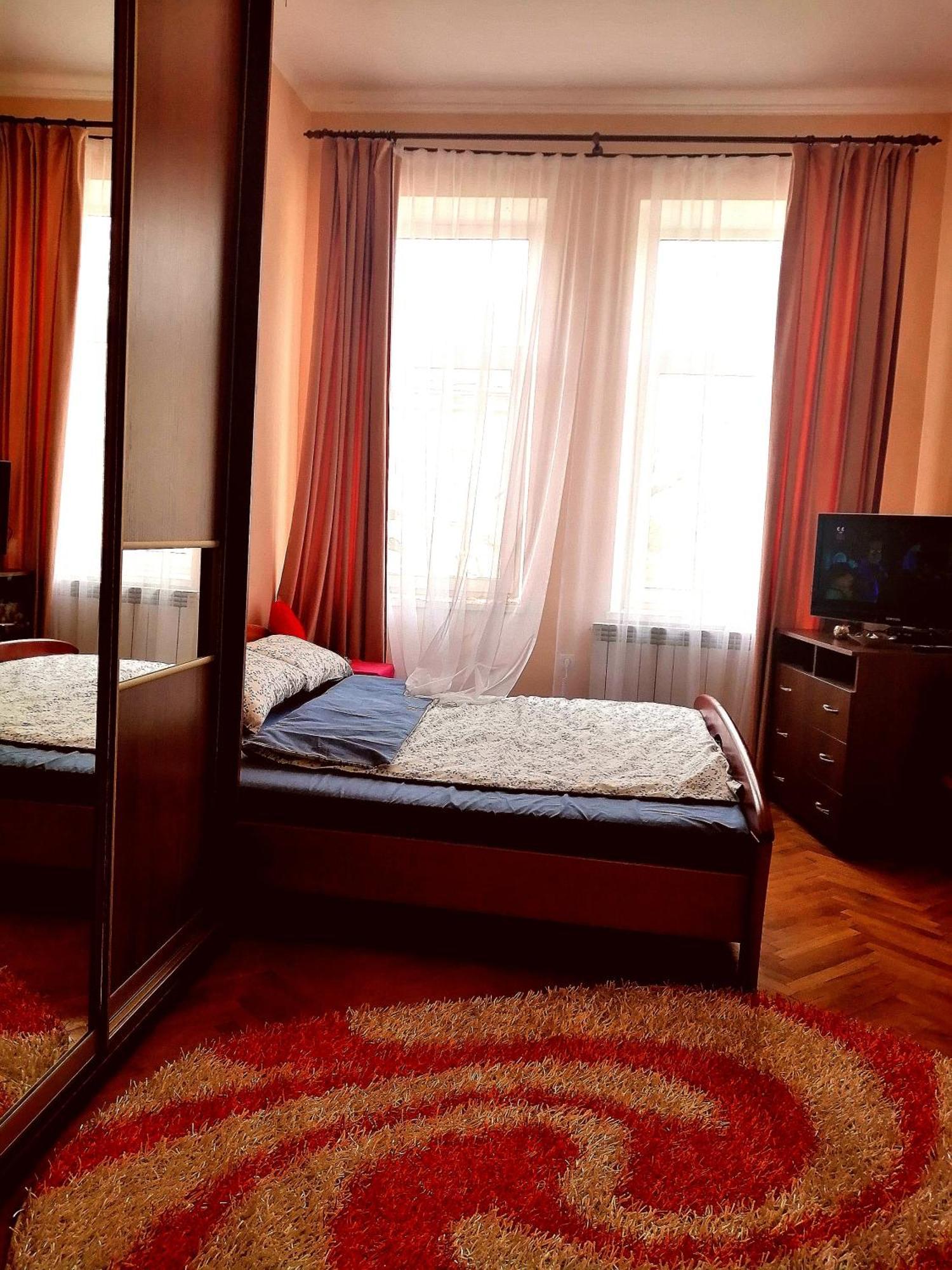 Apartament Flat On Sheptytskykh Lwów Zewnętrze zdjęcie