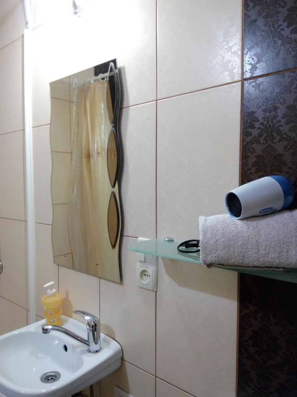 Apartament Flat On Sheptytskykh Lwów Zewnętrze zdjęcie