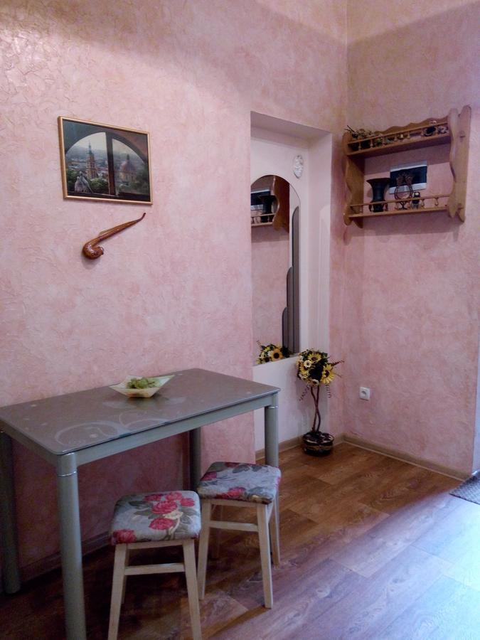 Apartament Flat On Sheptytskykh Lwów Zewnętrze zdjęcie